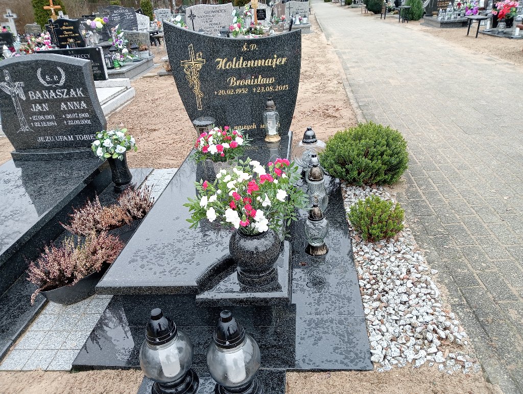 Grób Paweł Holdenmajer